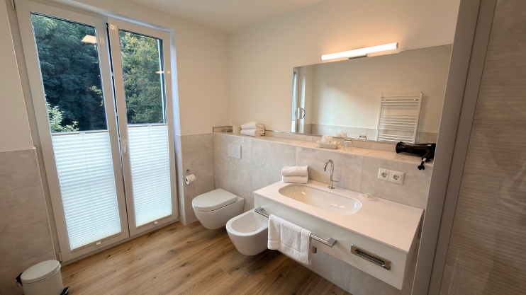 Midgard Zimmer 14 Bad 3