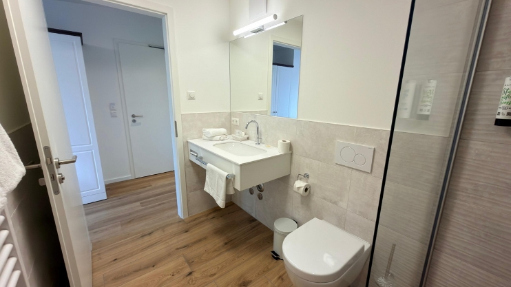 Midgard Zimmer 31 Bad 3